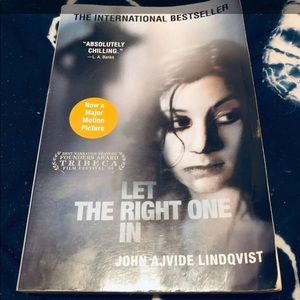 LET THE RIGHT ONE IN PAPERBACK BOOK
